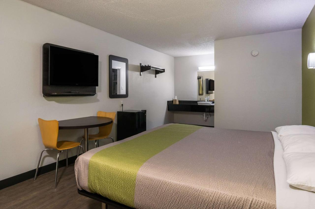 Motel 6 Irving - Loop 12 Luaran gambar