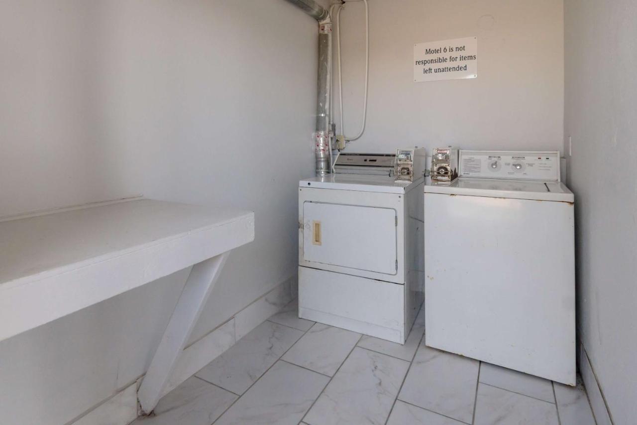 Motel 6 Irving - Loop 12 Luaran gambar